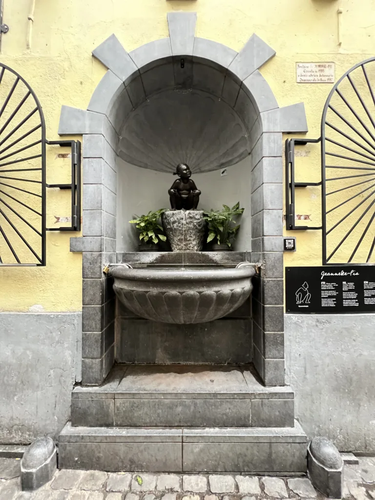 Jeanneke Pis Brussels Belgium